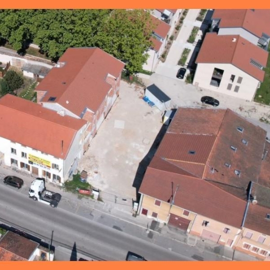  Annonces VAULX EN VELIN : Commerces | MONTLUEL (01120) | 120 m2 | 130 000 &euro; 