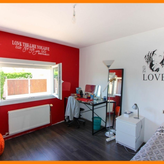  Annonces VAULX EN VELIN : Maison / Villa | NIEVROZ (01120) | 140 m2 | 395 000 &euro; 