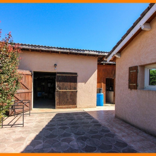  Annonces VAULX EN VELIN : Maison / Villa | NIEVROZ (01120) | 140 m2 | 395 000 &euro; 