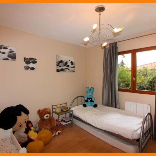  Annonces VAULX EN VELIN : Maison / Villa | LA BOISSE (01120) | 100 m2 | 490 000 &euro; 