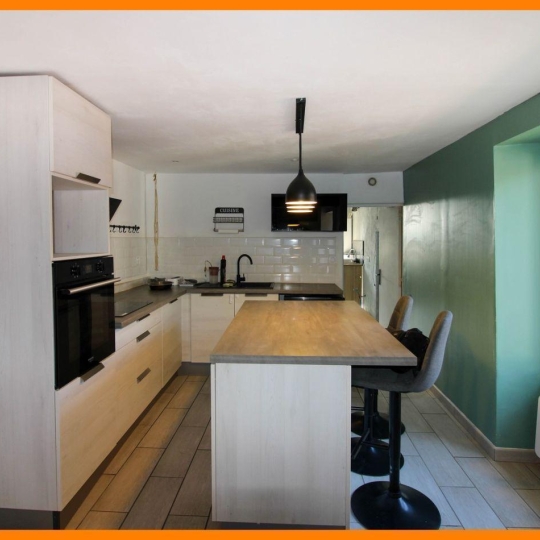  Annonces VAULX EN VELIN : House | NIEVROZ (01120) | 98 m2 | 249 900 € 