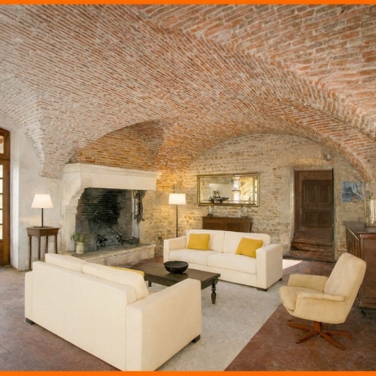  Annonces VAULX EN VELIN : New program | MONTLUEL (01120) | 0 m2 | 0 &euro; 
