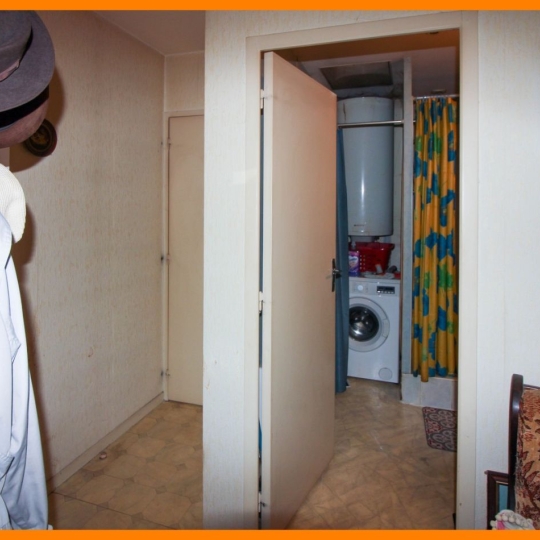  Annonces VAULX EN VELIN : Apartment | MONTLUEL (01120) | 49 m2 | 95 000 &euro; 