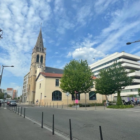  Annonces VAULX EN VELIN : Autres | LYON (69007) | 43 m2 | 249 000 &euro; 