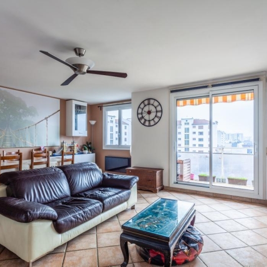  Annonces VAULX EN VELIN : Appartement | LYON (69008) | 106 m2 | 299 000 &euro; 