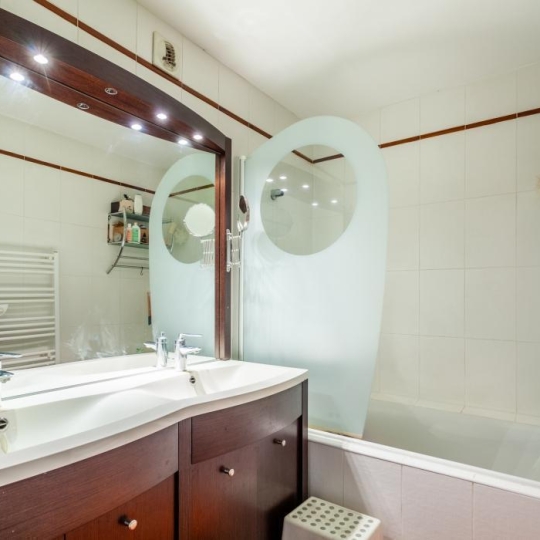  Annonces VAULX EN VELIN : Appartement | LYON (69008) | 106 m2 | 299 000 &euro; 