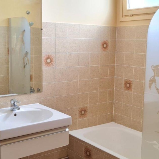  Annonces VAULX EN VELIN : Appartement | LYON (69006) | 82 m2 | 370 000 &euro; 