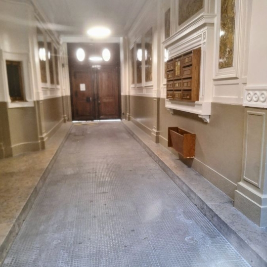  Annonces VAULX EN VELIN : Appartement | LYON (69006) | 158 m2 | 850 000 &euro; 