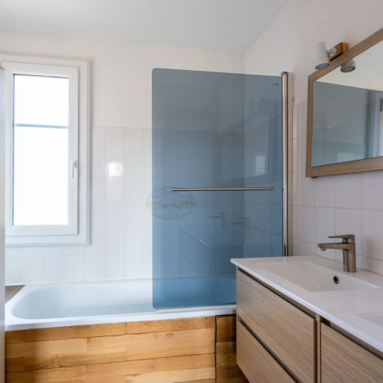  Annonces VAULX EN VELIN : House | FRANCHEVILLE (69340) | 147 m2 | 630 000 &euro; 