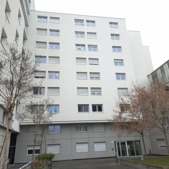 Annonces VAULX EN VELIN : Appartement | CALUIRE-ET-CUIRE (69300) | 32.00m2 | 135 000 € 