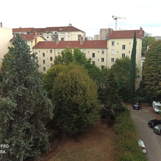  Annonces VAULX EN VELIN : Appartement | VILLEURBANNE (69100) | 133 m2 | 379 000 &euro; 