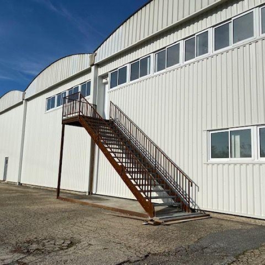  Annonces VAULX EN VELIN : Local / Bureau | LYON (69001) | 2 600 m2 | 14 613 &euro; 