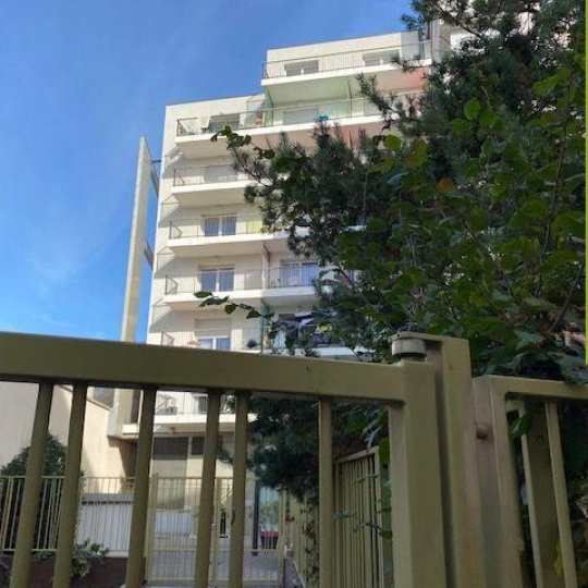  Annonces VAULX EN VELIN : Apartment | LYON (69007) | 37 m2 | 645 € 
