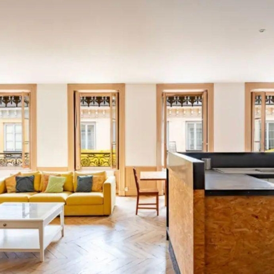  Annonces VAULX EN VELIN : Apartment | LYON (69001) | 123 m2 | 3 500 € 