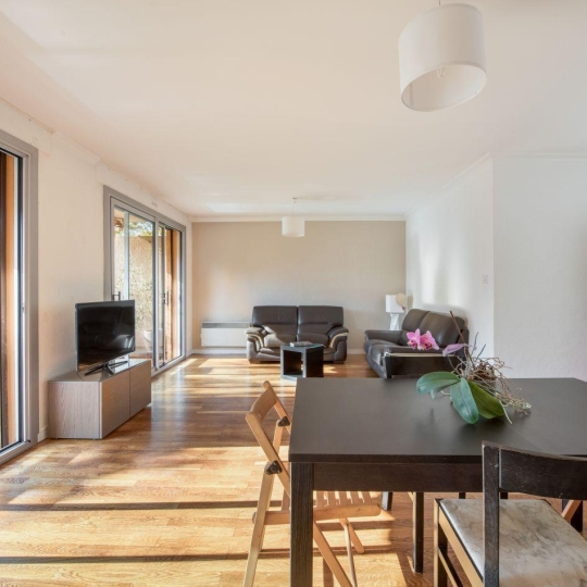  Annonces VAULX EN VELIN : Autres | VILLEURBANNE (69100) | 101 m2 | 420 000 &euro; 