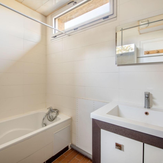  Annonces VAULX EN VELIN : Autres | VILLEURBANNE (69100) | 101 m2 | 420 000 &euro; 