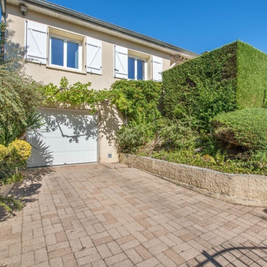  Annonces VAULX EN VELIN : House | DAGNEUX (01120) | 154 m2 | 449 000 &euro; 