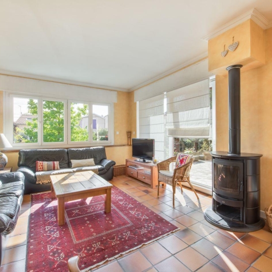  Annonces VAULX EN VELIN : Maison / Villa | BRON (69500) | 194 m2 | 760 000 &euro; 