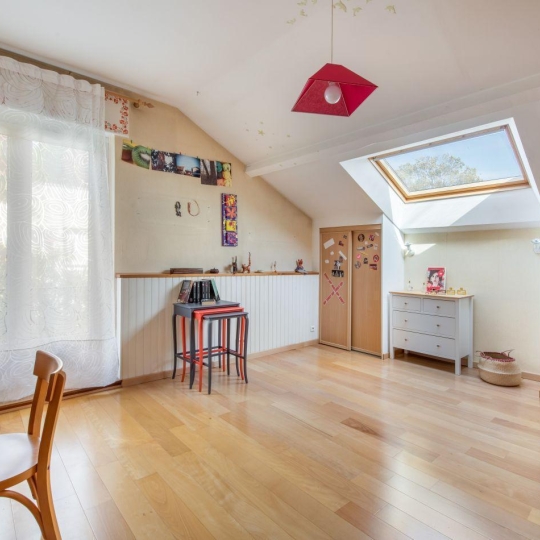  Annonces VAULX EN VELIN : Maison / Villa | BRON (69500) | 194 m2 | 760 000 &euro; 