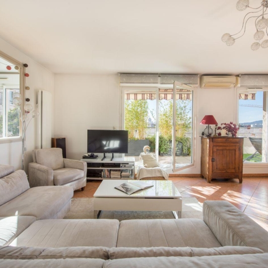  Annonces VAULX EN VELIN : Autres | VILLEURBANNE (69100) | 91 m2 | 530 000 &euro; 