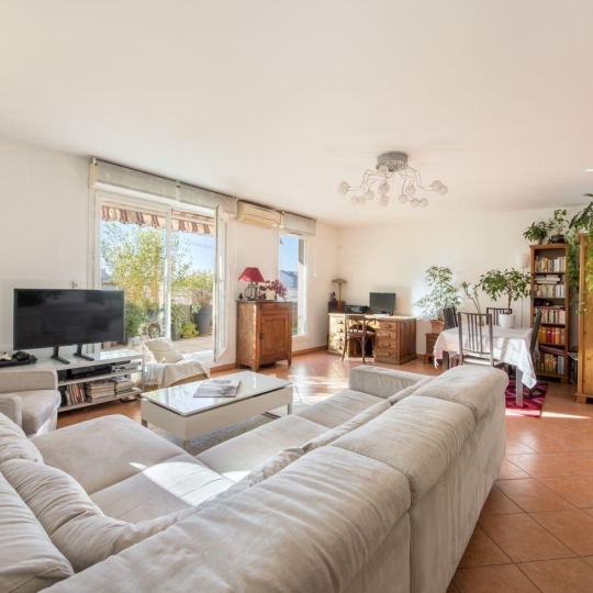  Annonces VAULX EN VELIN : Autres | VILLEURBANNE (69100) | 91 m2 | 530 000 &euro; 