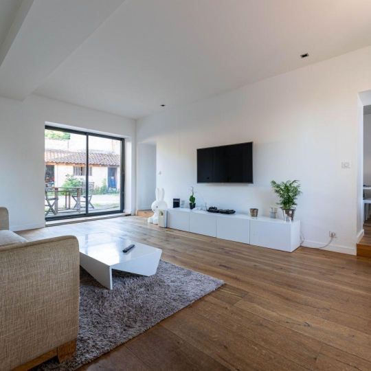  Annonces VAULX EN VELIN : Maison / Villa | LIMONEST (69760) | 150 m2 | 484 000 &euro; 