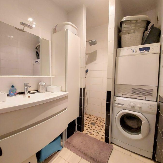  Annonces VAULX EN VELIN : Appartement | LYON (69008) | 100 m2 | 350 000 &euro; 