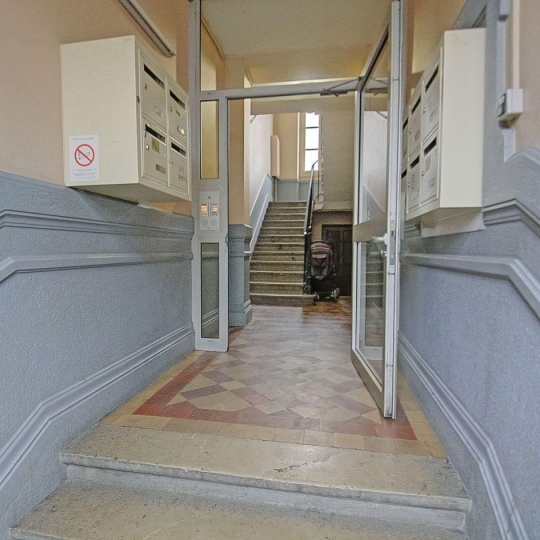  Annonces VAULX EN VELIN : Appartement | VILLEURBANNE (69100) | 46 m2 | 150 000 &euro; 