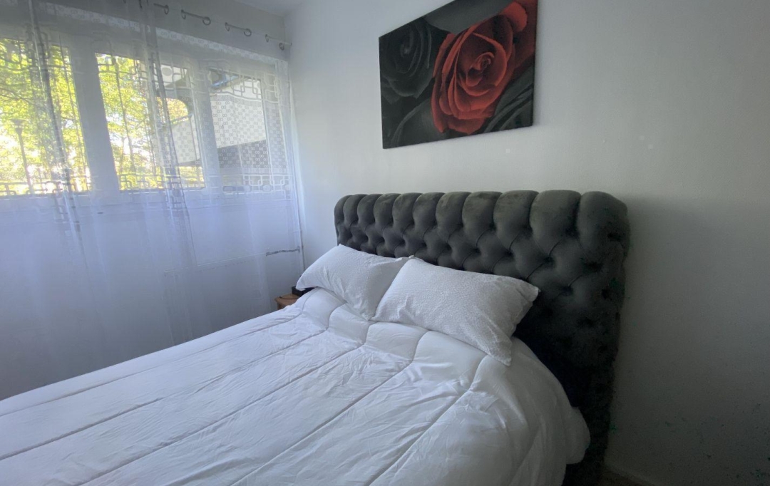 Annonces VAULX EN VELIN : Apartment | LYON (69009) | 94 m2 | 260 000 € 
