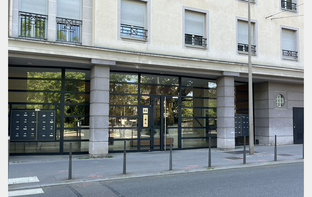 Annonces VAULX EN VELIN : Apartment | LYON (69004) | 93 m2 | 590 000 &euro; 