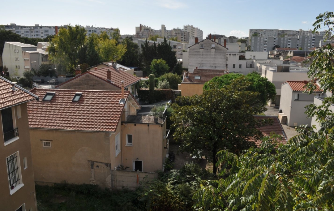 Annonces VAULX EN VELIN : Appartement | VILLEURBANNE (69100) | 35 m2 | 105 000 &euro; 