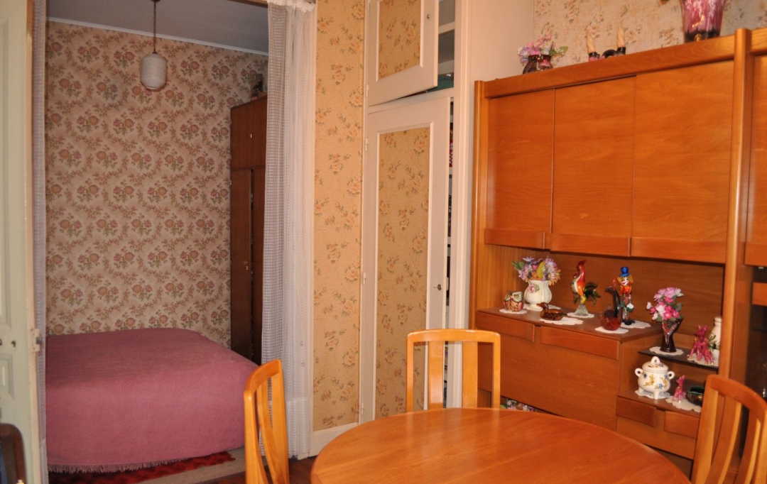 Annonces VAULX EN VELIN : Appartement | VILLEURBANNE (69100) | 35 m2 | 105 000 &euro; 