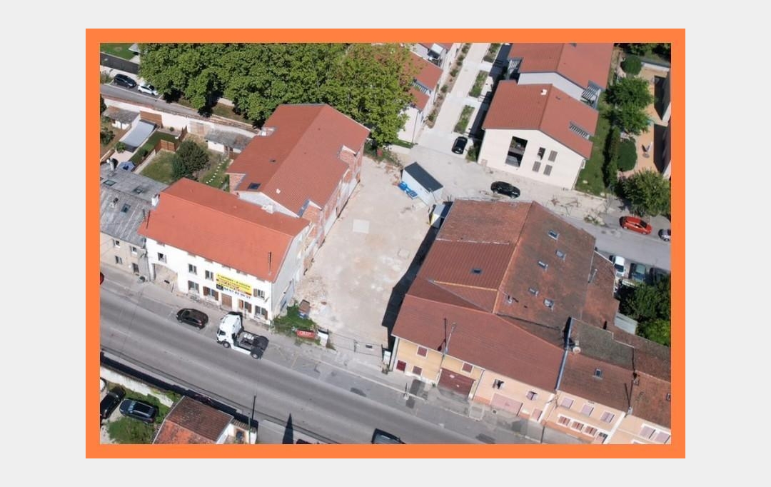 Annonces VAULX EN VELIN : Commerces | MONTLUEL (01120) | 120 m2 | 130 000 &euro; 