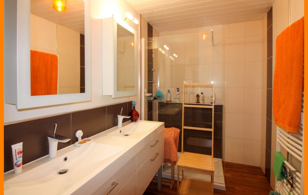 Annonces VAULX EN VELIN : Maison / Villa | MIRIBEL (01700) | 98 m2 | 219 000 &euro; 