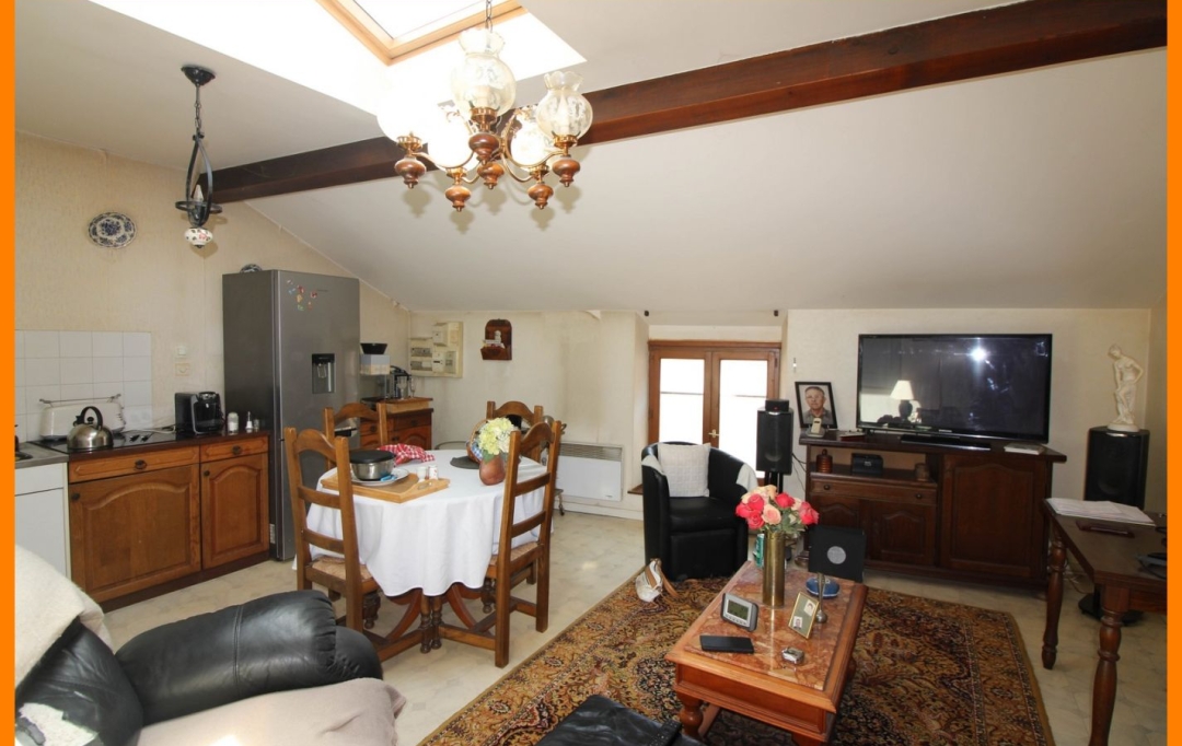 Annonces VAULX EN VELIN : Apartment | MONTLUEL (01120) | 49 m2 | 95 000 &euro; 