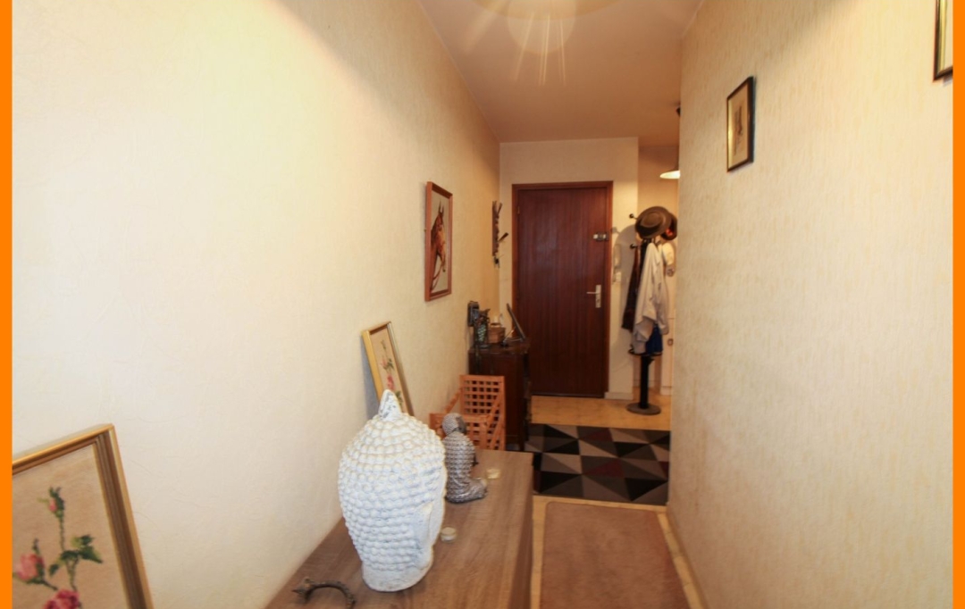 Annonces VAULX EN VELIN : Apartment | MONTLUEL (01120) | 49 m2 | 95 000 &euro; 