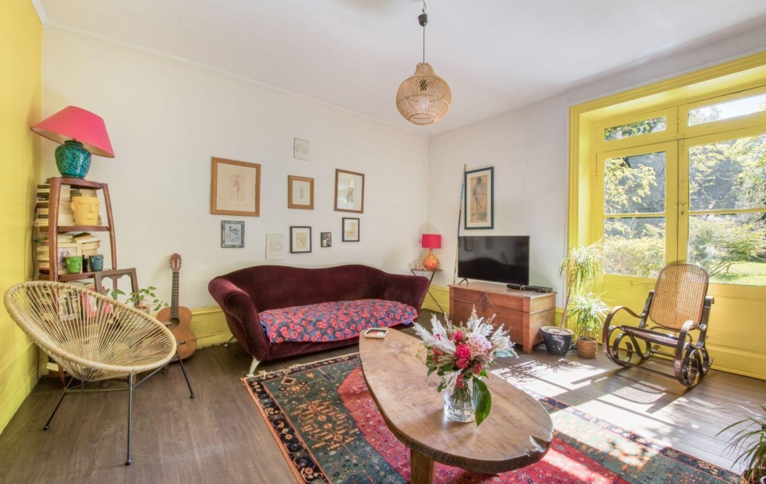 Annonces VAULX EN VELIN : Maison / Villa | LYON (69005) | 180 m2 | 1 190 000 &euro; 