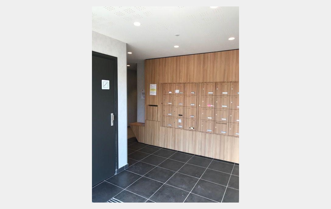 Annonces VAULX EN VELIN : Appartement | BONNEVILLE (74130) | 46 m2 | 219 000 &euro; 