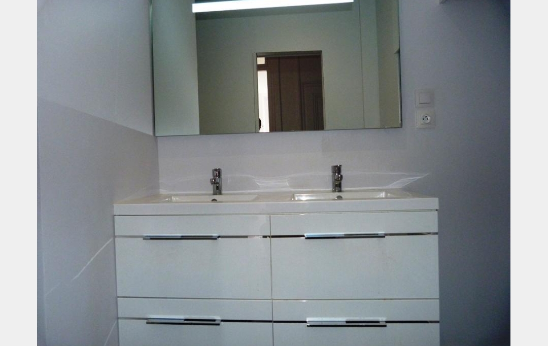 Annonces VAULX EN VELIN : Appartement | LYON (69003) | 71 m2 | 1 324 &euro; 