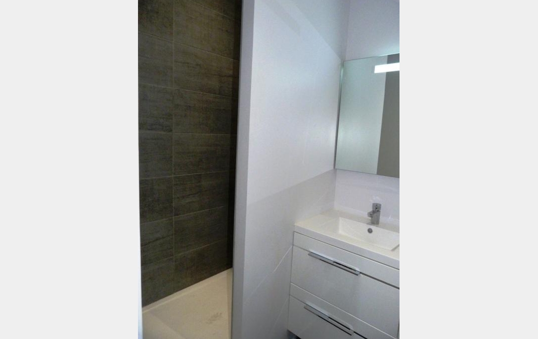 Annonces VAULX EN VELIN : Appartement | LYON (69003) | 71 m2 | 1 324 &euro; 
