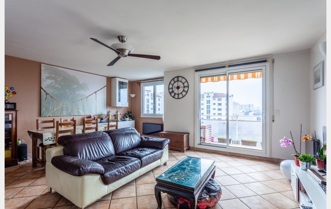 Annonces VAULX EN VELIN : Appartement | LYON (69008) | 106 m2 | 299 000 &euro; 