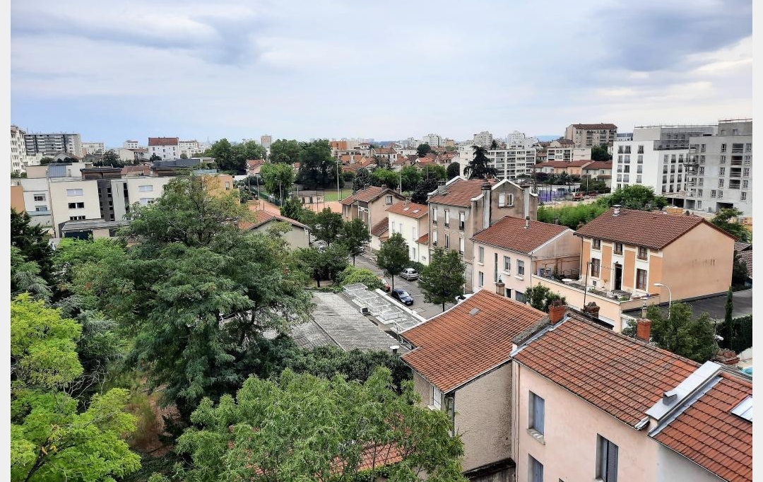 Annonces VAULX EN VELIN : Appartement | LYON (69008) | 106 m2 | 299 000 &euro; 