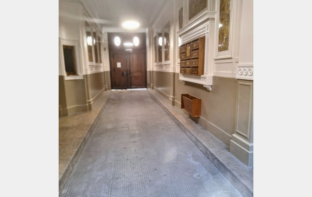 Annonces VAULX EN VELIN : Appartement | LYON (69006) | 158 m2 | 850 000 &euro; 