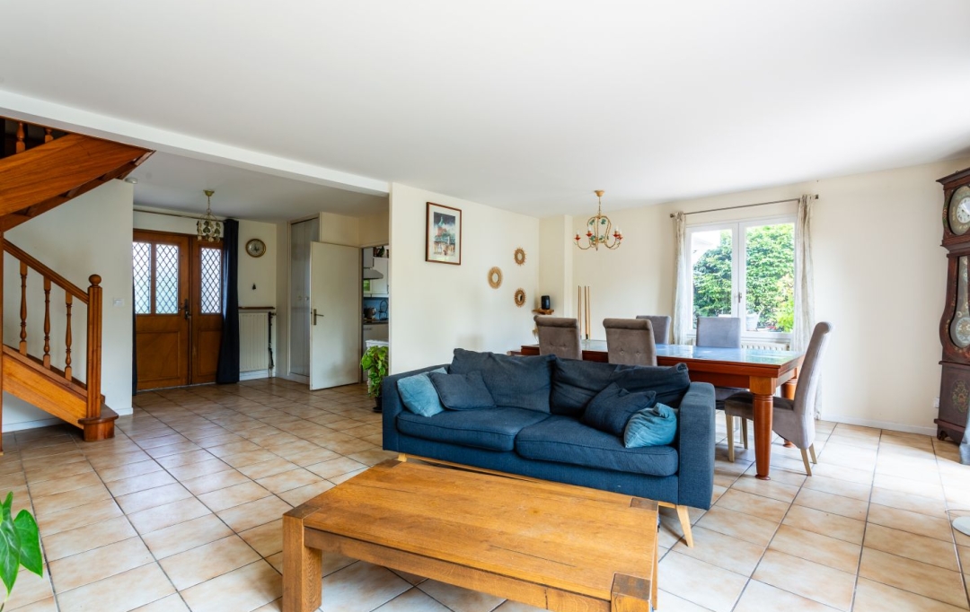 Annonces VAULX EN VELIN : House | FRANCHEVILLE (69340) | 147 m2 | 630 000 &euro; 