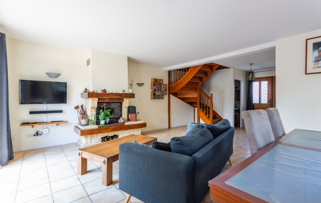 Annonces VAULX EN VELIN : House | FRANCHEVILLE (69340) | 147 m2 | 630 000 &euro; 