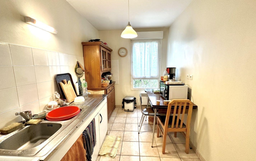 Annonces VAULX EN VELIN : Appartement | VILLEURBANNE (69100) | 54 m2 | 850 &euro; 