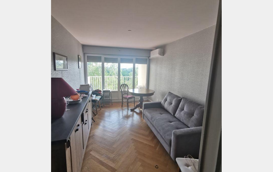 Annonces VAULX EN VELIN : Apartment | SAINTE-FOY-LES-LYON (69110) | 61 m2 | 189 000 € 
