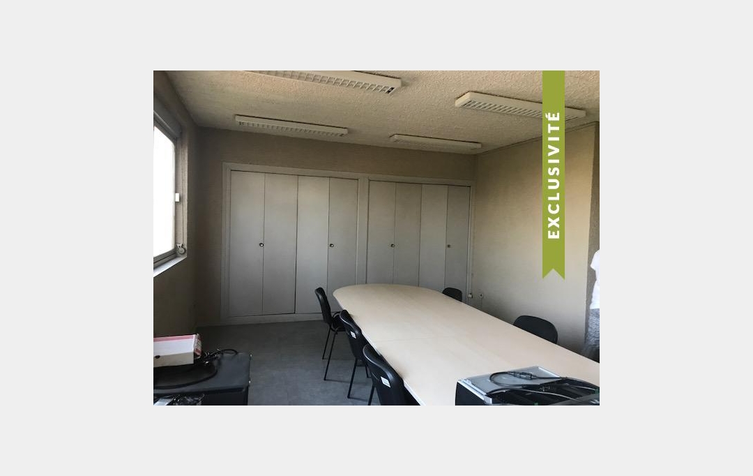 Annonces VAULX EN VELIN : Autres | MIONS (69780) | 2 063 m2 | 2 266 000 &euro; 