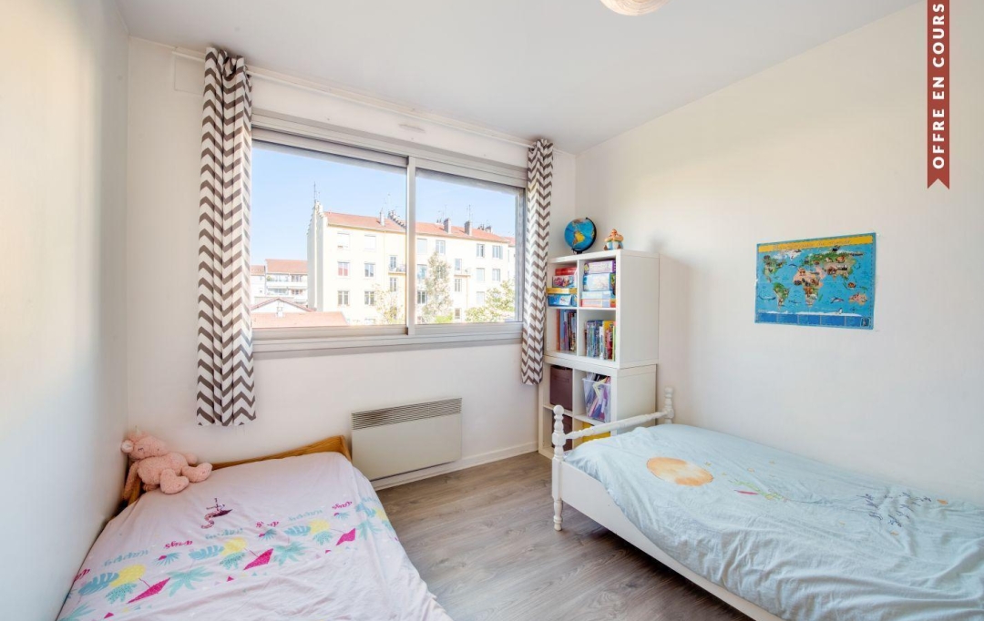 Annonces VAULX EN VELIN : Autres | VILLEURBANNE (69100) | 101 m2 | 420 000 &euro; 