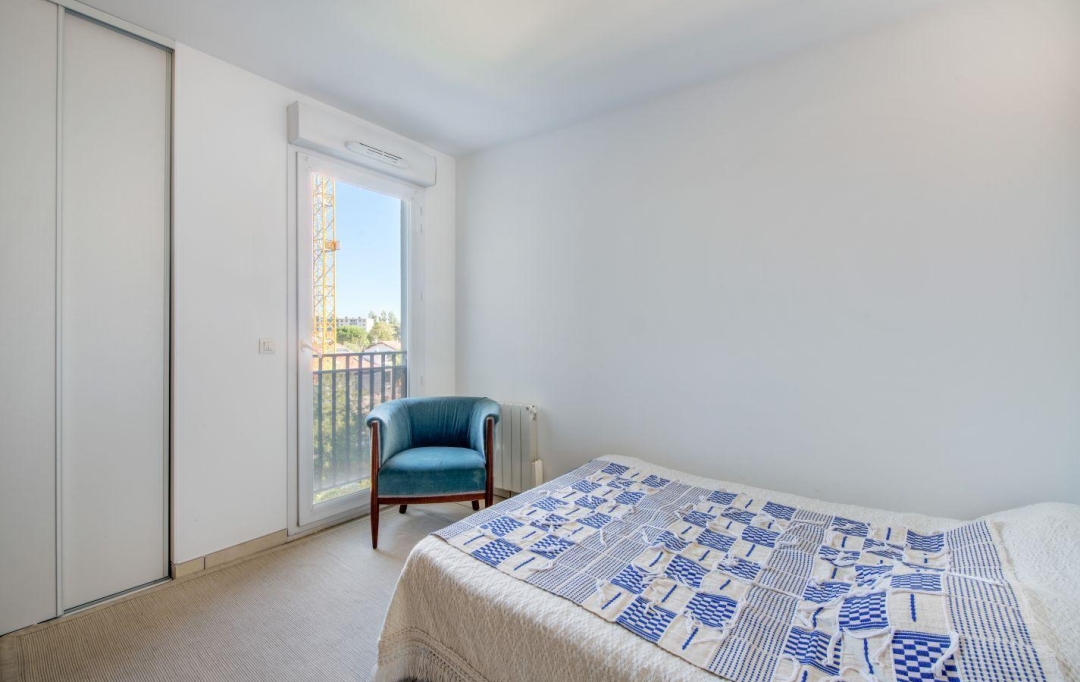 Annonces VAULX EN VELIN : Appartement | BRON (69500) | 62 m2 | 239 000 &euro; 